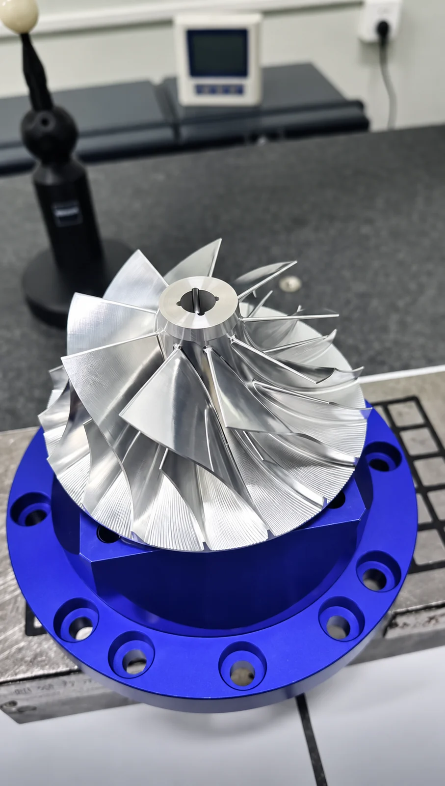 Representative clean multi-blade component for application review